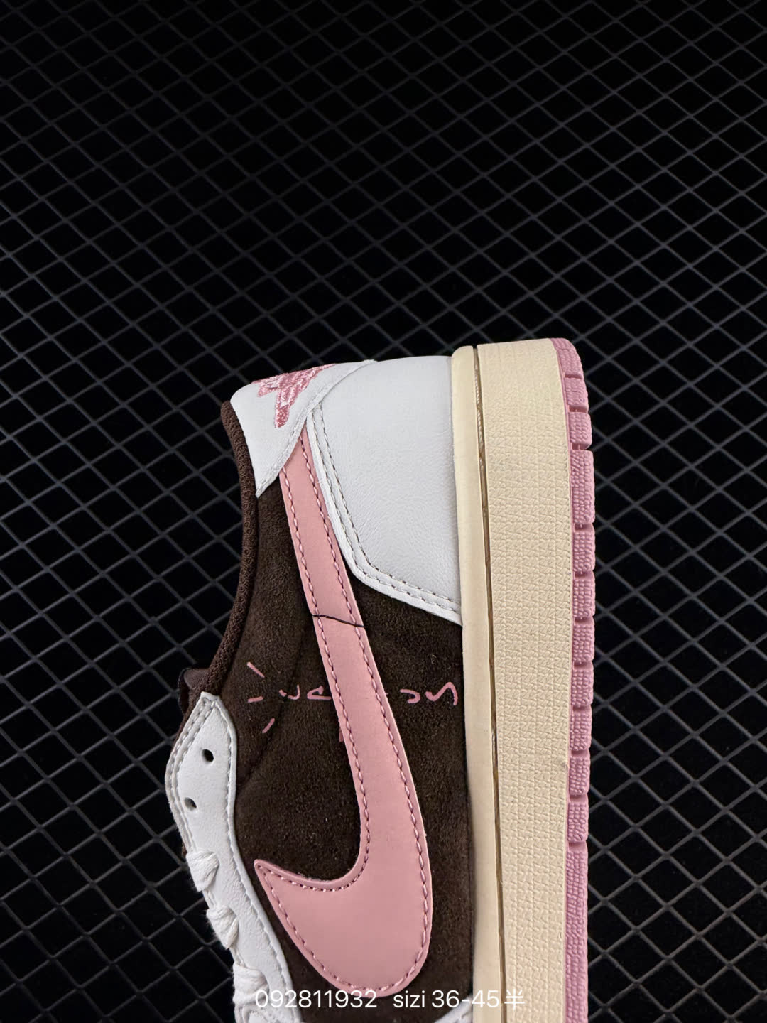 Nike Air Jordan 1 x Travis Scott AJ1-DM7866-041